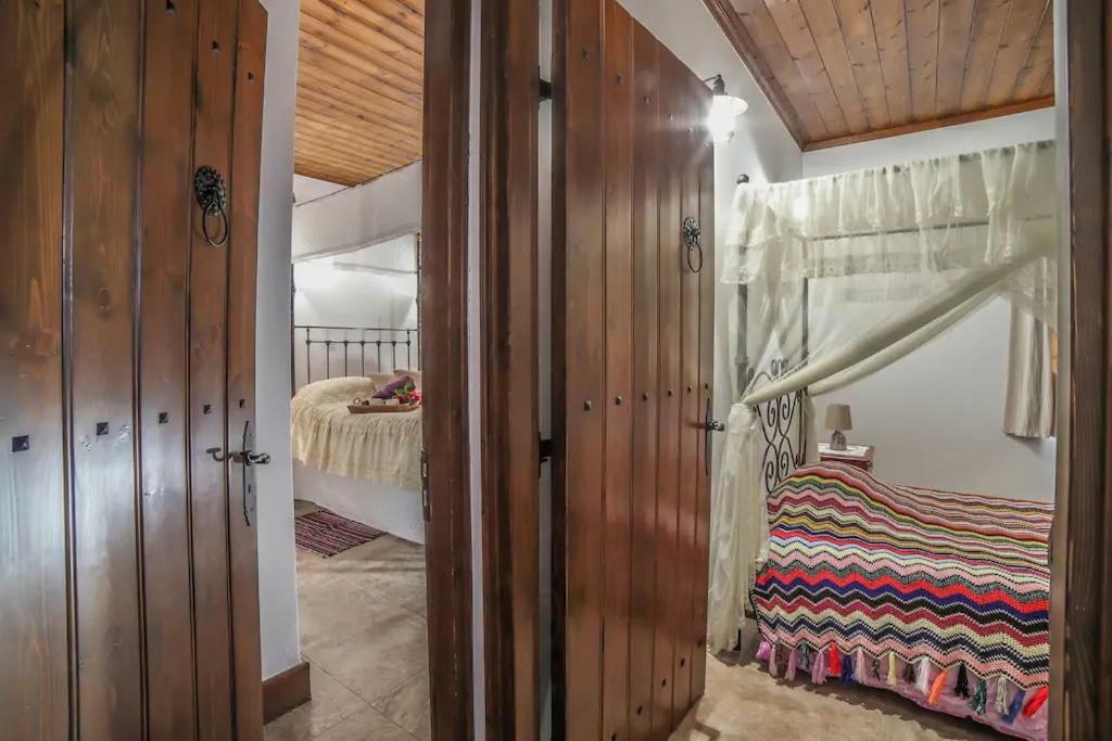 Lofou Traditional House Экстерьер фото